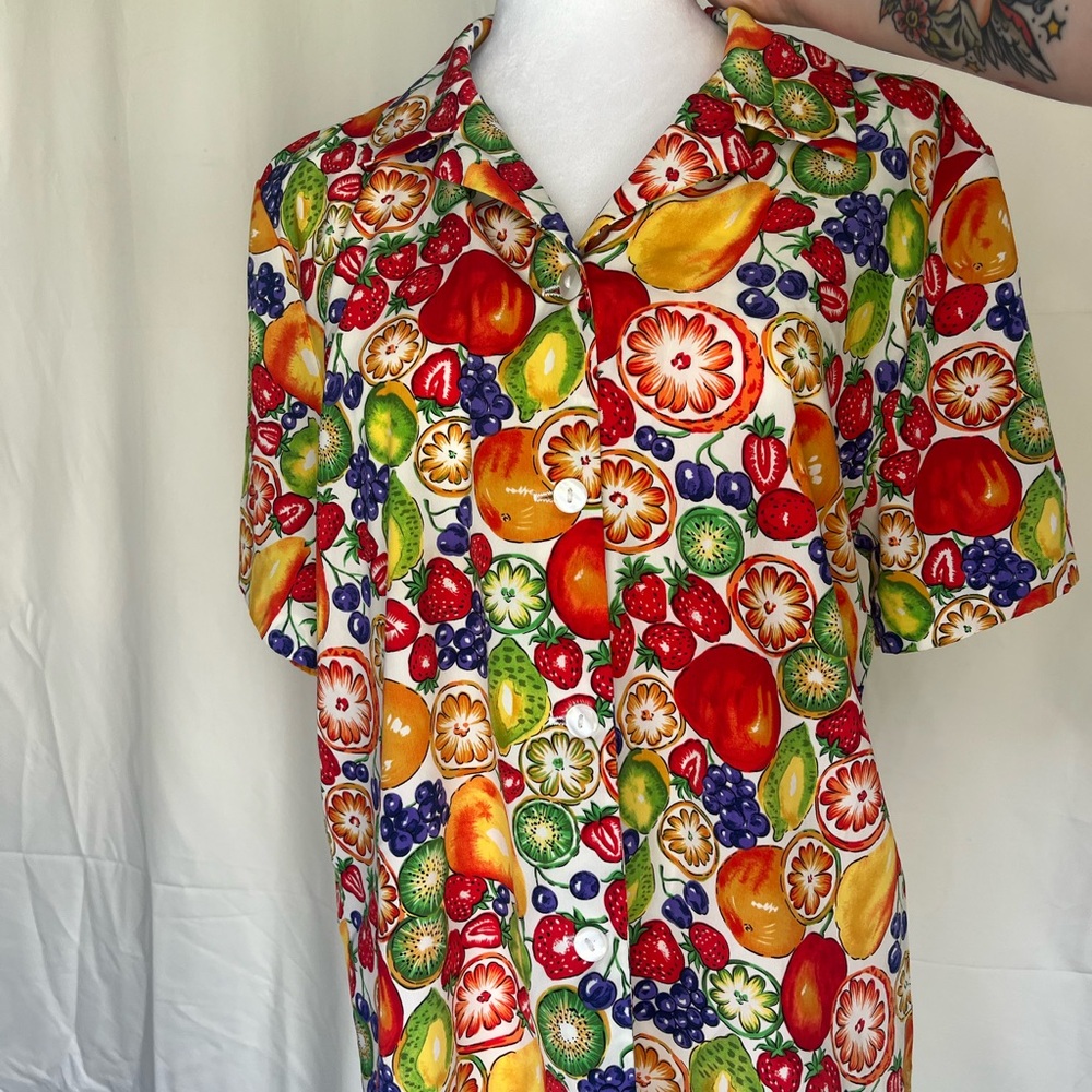 Vintage fruit button down - Picture 4 of 6